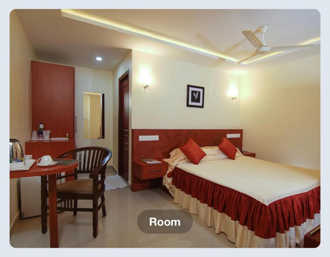 Hotel Sasthapuri Kozhikode Buitenkant foto