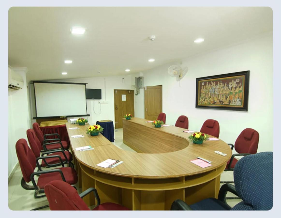 Hotel Sasthapuri Kozhikode Buitenkant foto
