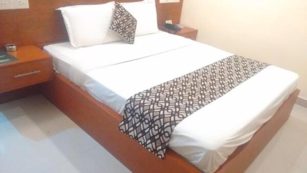 Hotel Sasthapuri Kozhikode Buitenkant foto